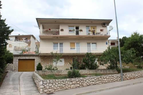 Apartment Vanda Novi Vinodolski Esterno foto