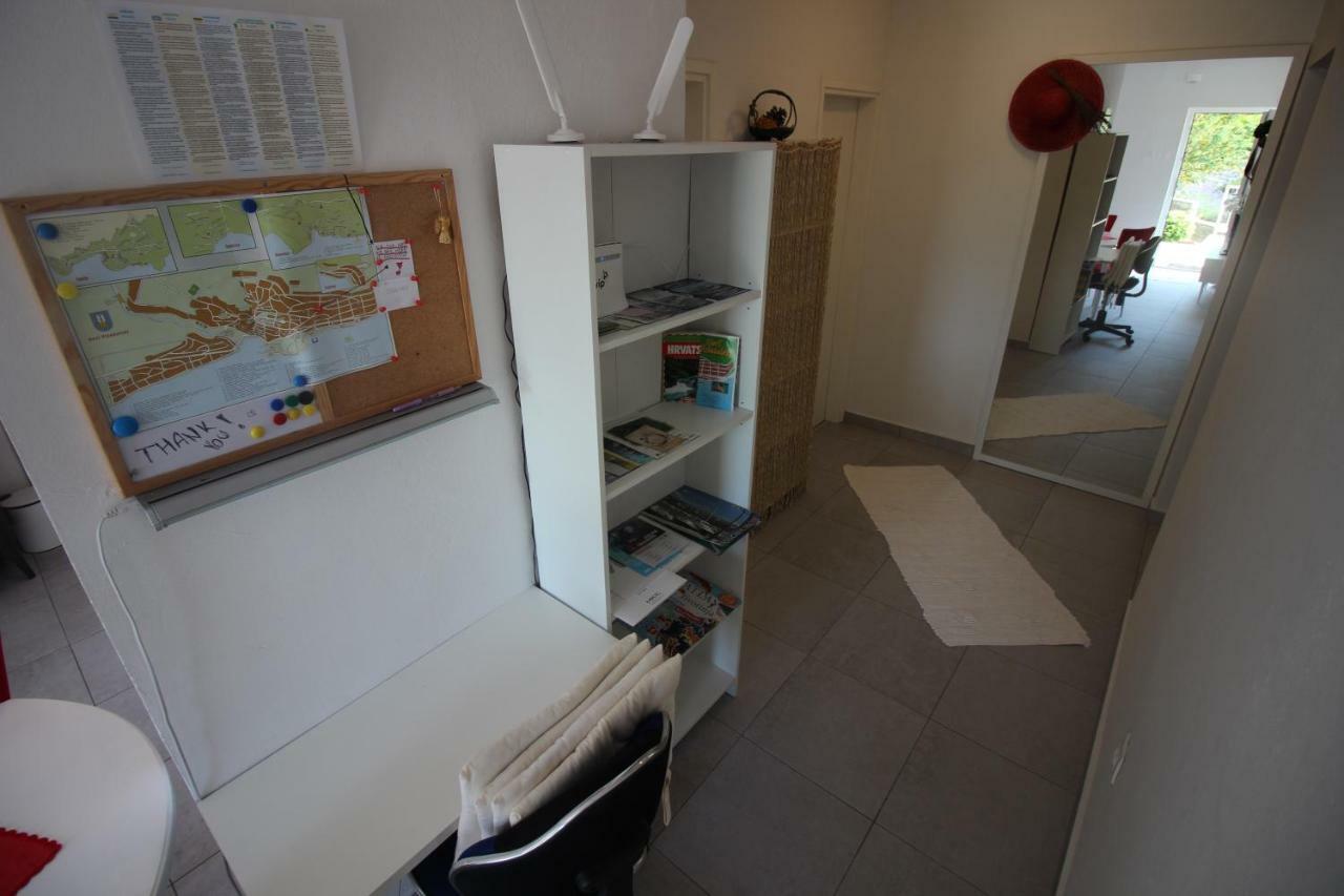 Apartment Vanda Novi Vinodolski Esterno foto